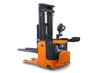 Stacker elétrico