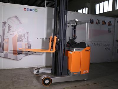 Empilhadeira/Empilhador eléctrica/o retrátil 2,000kg FRB 