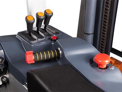 Empilhadeira/Empilhador eléctrica/o retrátil com operário apeado 1,500-2,000kg FRC 