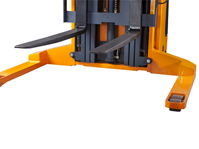 Stacker elétrico 1,000-2,000kg XEK 